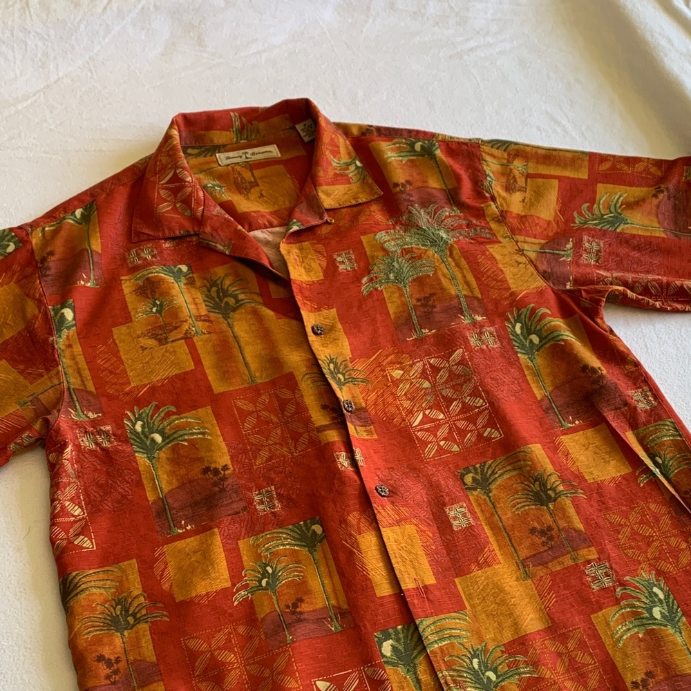 Tommy Bahama SILK 
Red and Orange Palm Print Shirt